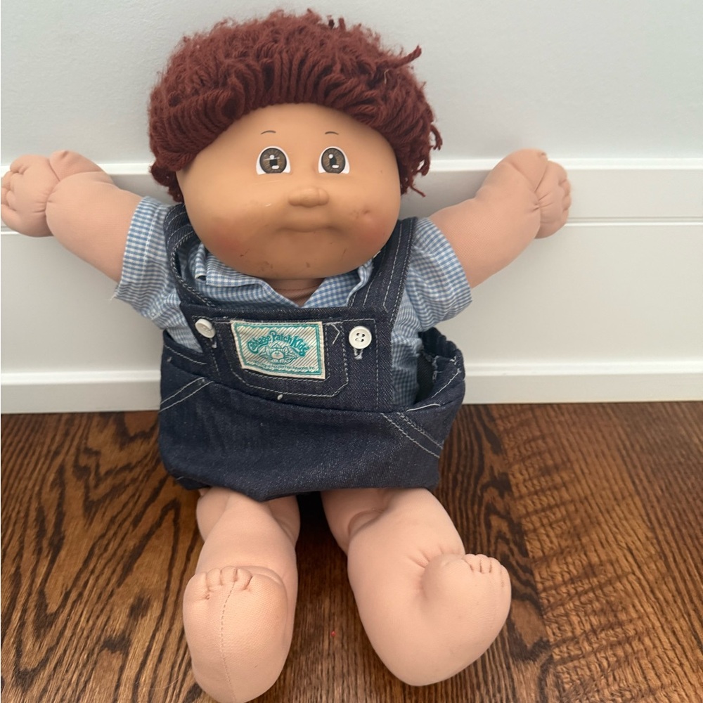 Original  vintage Cabbage Patch Kids doll boy overalls signed 1983 Collectible